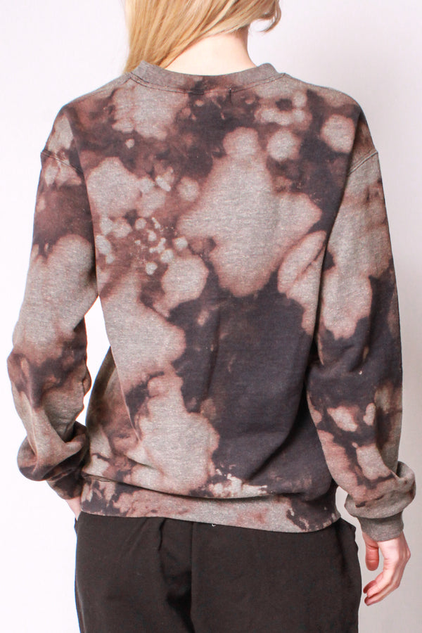 Fleece Crew With Freedom Horses In Chocolate Bleach-Dye